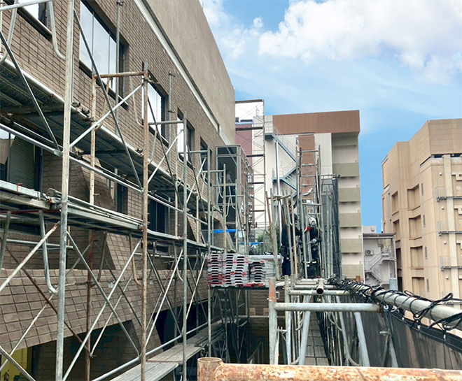 建物修繕工事の様子